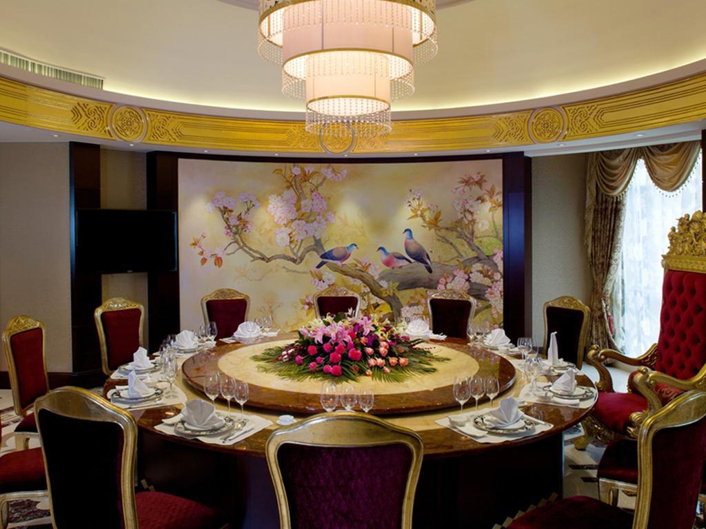 Noble International Hotel Čeng-čou Exteriér fotografie